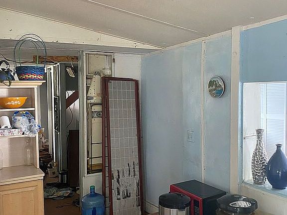 5th image of 2201 Tampa Ave