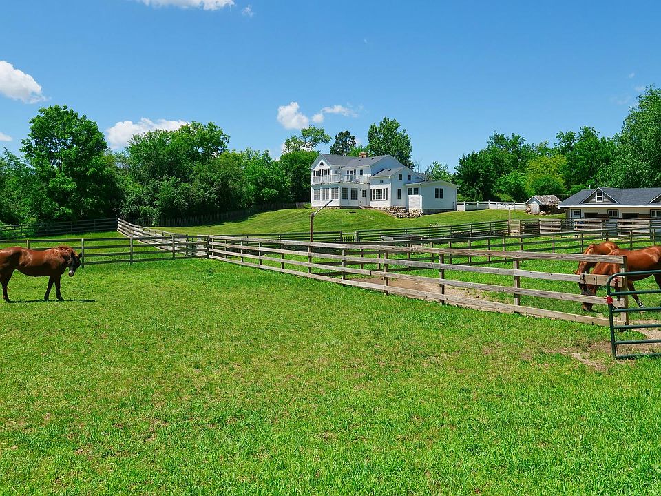 1st image of 708 S Rose Farm Rd