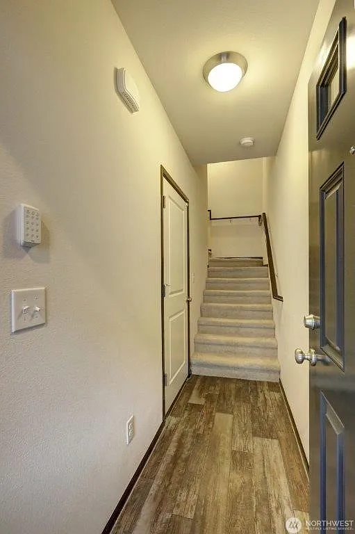 3 bed, 2.5 bath, 1248 sqft, $2,500 — Photo 2