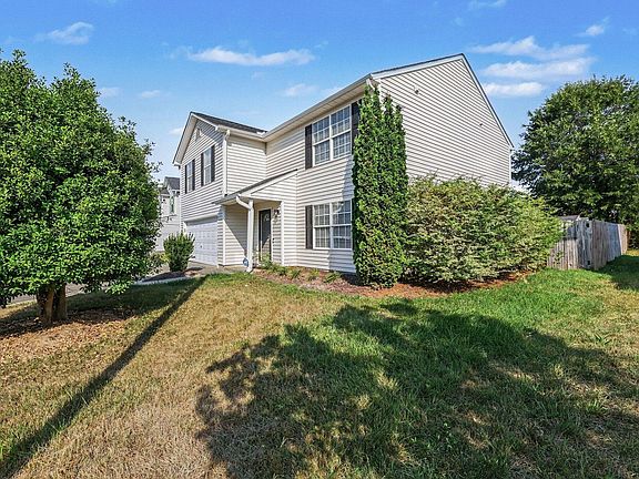 3rd image of 3700 Watkins Ridge Ct