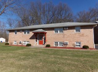 172 Kendall Ave APT A, Campbell, OH