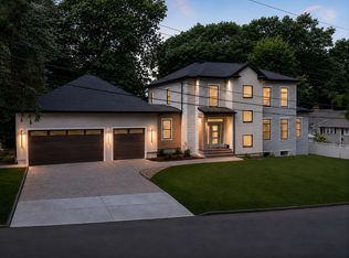 23 Lantern Ln, Arlington, MA 02474