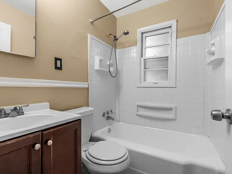 8253 Frost Ave — Photo 12