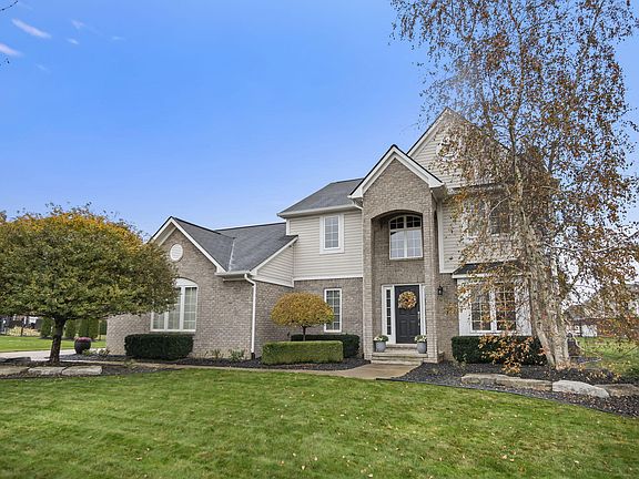 2nd image of 26720 Kentucky Ct
