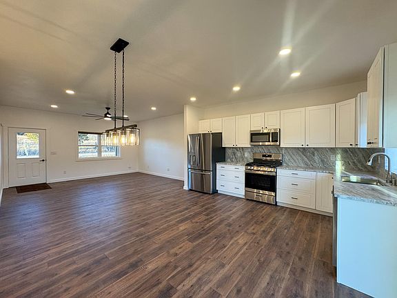 2nd image of 2056 Dennis Road