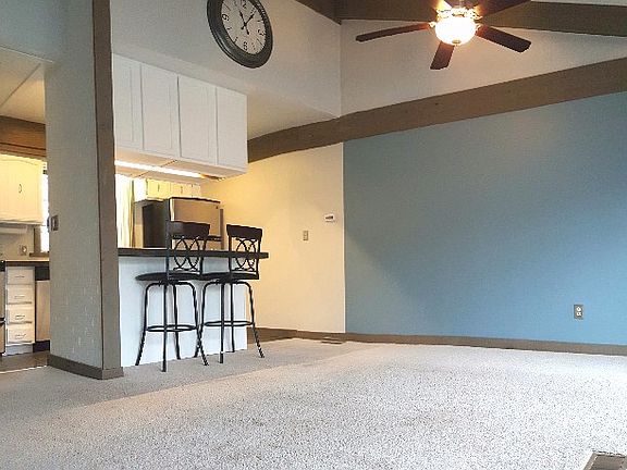3rd image of 6212 Tennis Ct APT E3