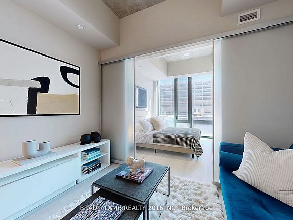 5th image of 195 McCaul St #315