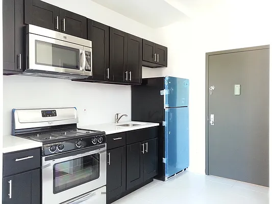 Rented by Portman Realty Corp | media 42