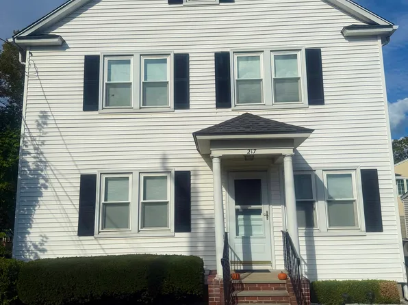 217 River Road Ext, Cos Cob, CT 06807