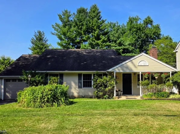 223 Longwood Avenue, Chatham Twp., NJ 07928