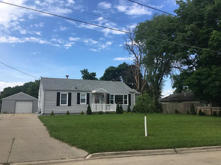 903 Payton Ave — Photo 7