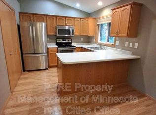 141 Linden Rd, Prescott, WI 54021