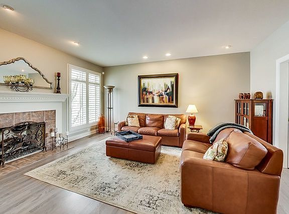 2nd image of 1447 Cress Creek Ct