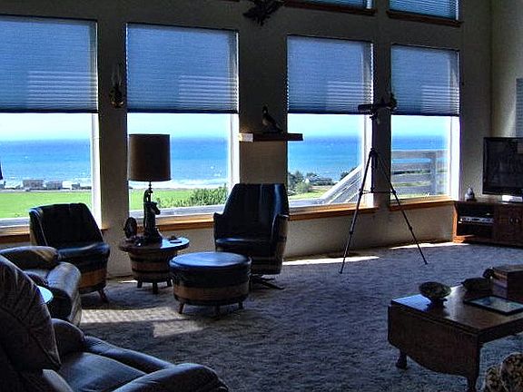 5th image of 16795 Ocean View Dr