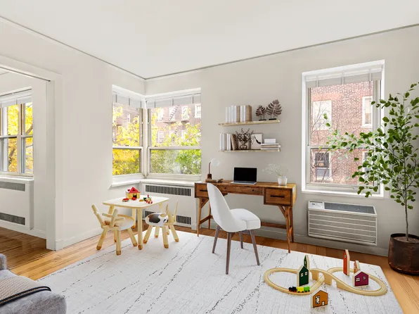 530 East 90th Street image 2 of 9