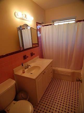 2nd image of 230 NE 105th St