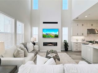 100 Amber Oak, Lake Forest, CA 92630