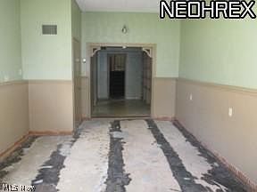 5th image of 5085 Craig Ave NW