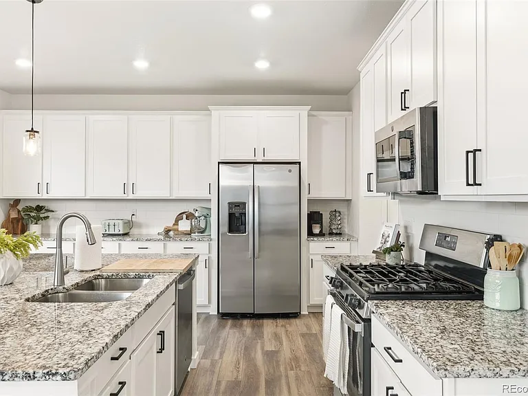1186 Elbridge Dr — Photo 18