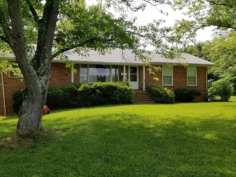 2441 Indian Creek Rd — Photo 5