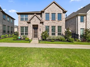 744 Patriot Ln, Irving, TX 75060