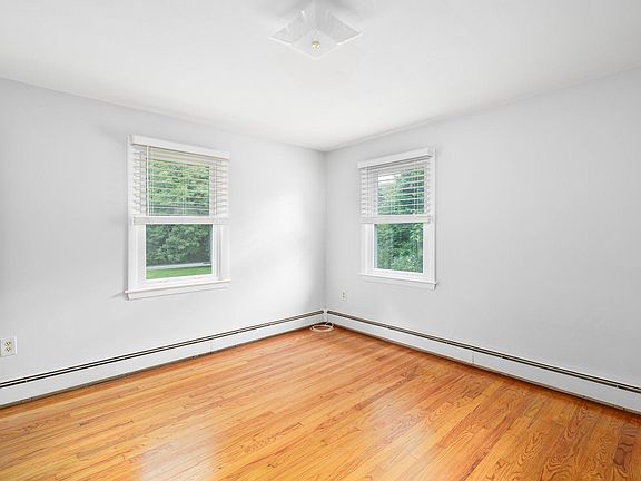 3rd image of 61 Pine Hill Ave
