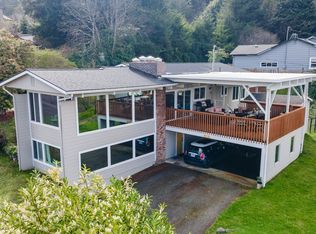 612 11th Ct, Coos Bay, OR