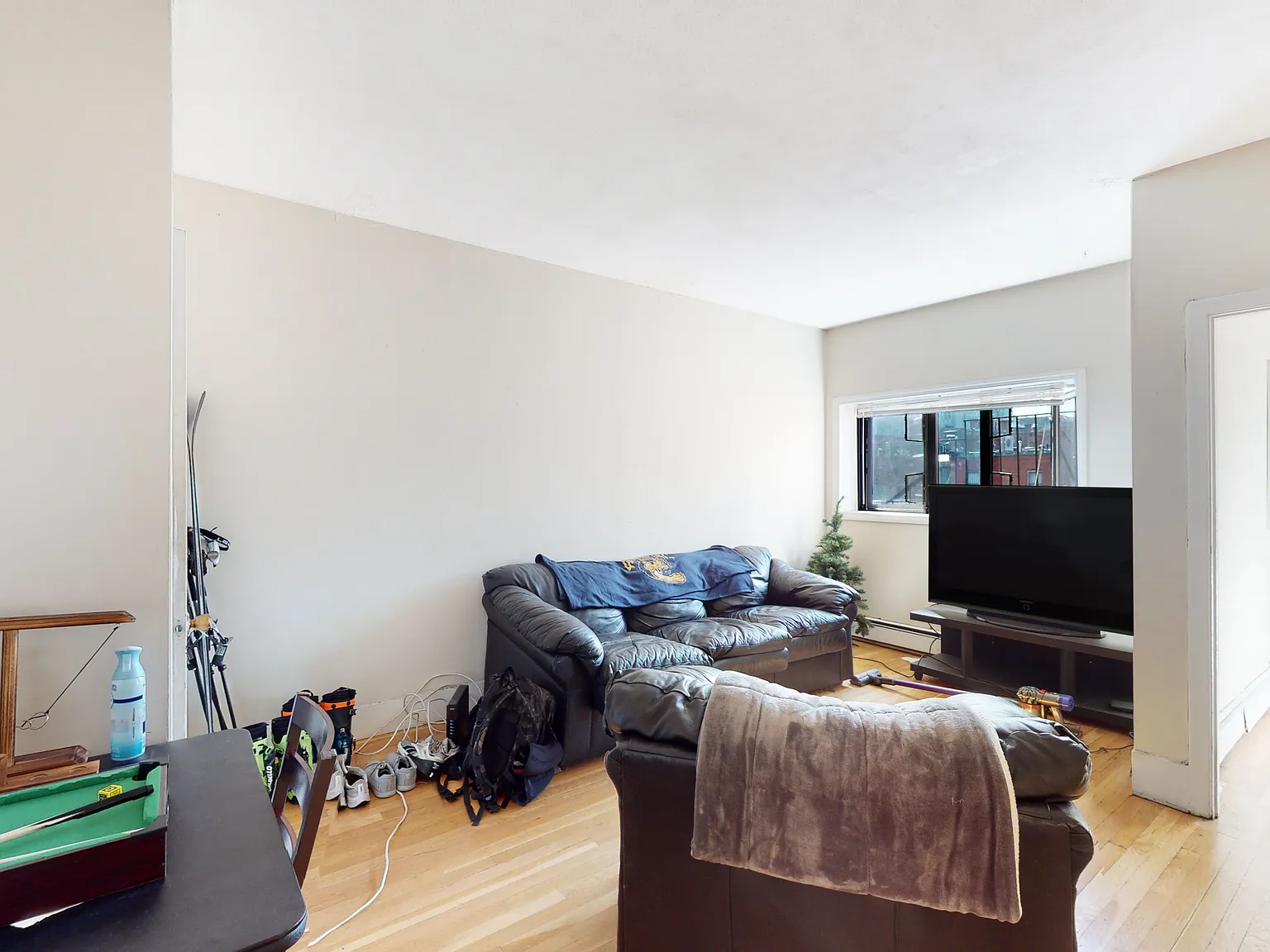 513 Beacon St — Photo 3
