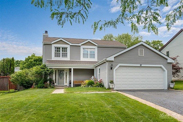 Stunning 2 Story in Roselle!