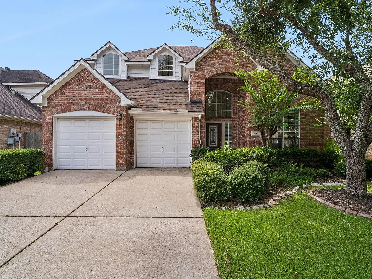 4 bed, 2.5 bath, 3061 sqft, $3,000 — Photo 1