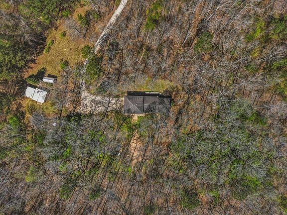 4th image of 526 Bennett Cir
