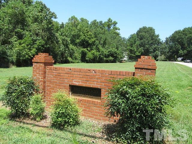2nd image of 103 Hillandale Dr