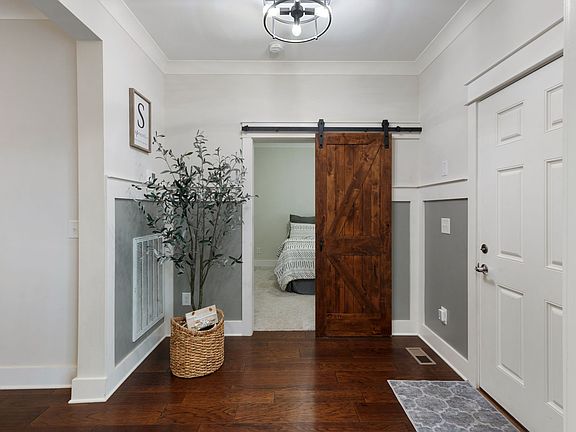 5th image of 257 Caroline Way