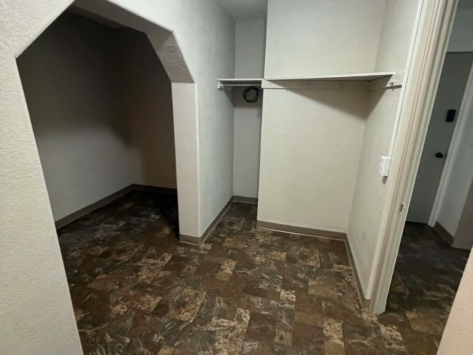 303 N. Broadway, Watertown, SD - 12 — Photo 3