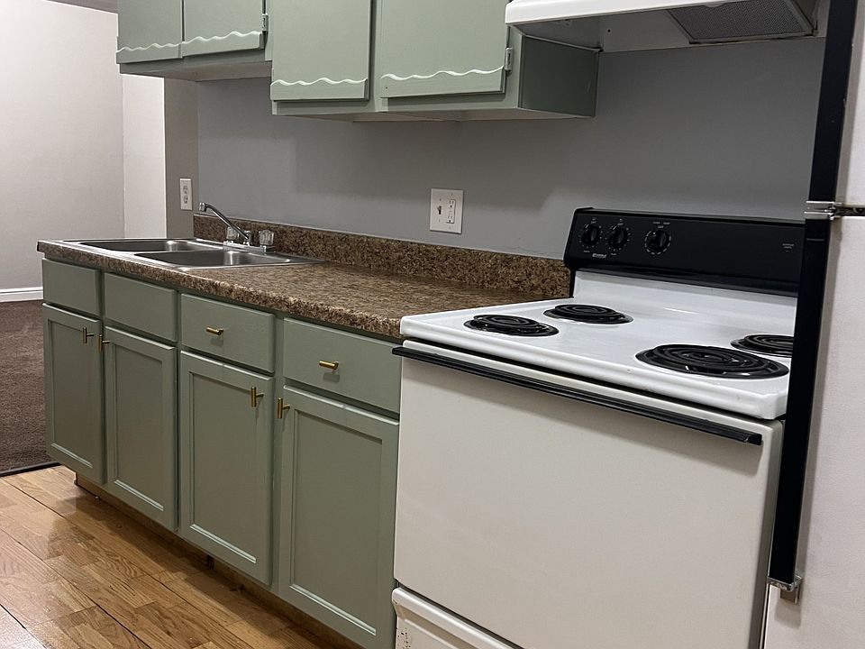 1st image of 3548 Balsam Ave APT 8