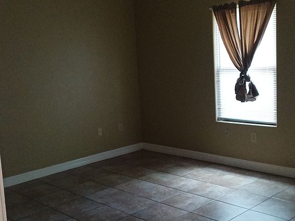 5th image of 936 Avenue D #1