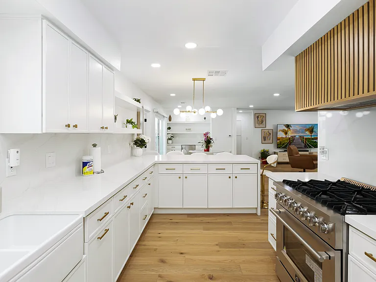 9461 Lotus Dr — Photo 42