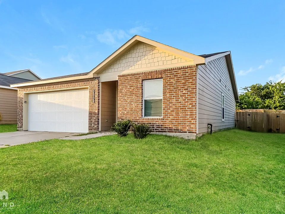 13015 Green Wing Cir S