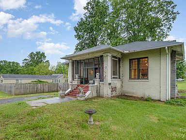 200 S Oak St, Cherryville, NC 28021 | Zillow