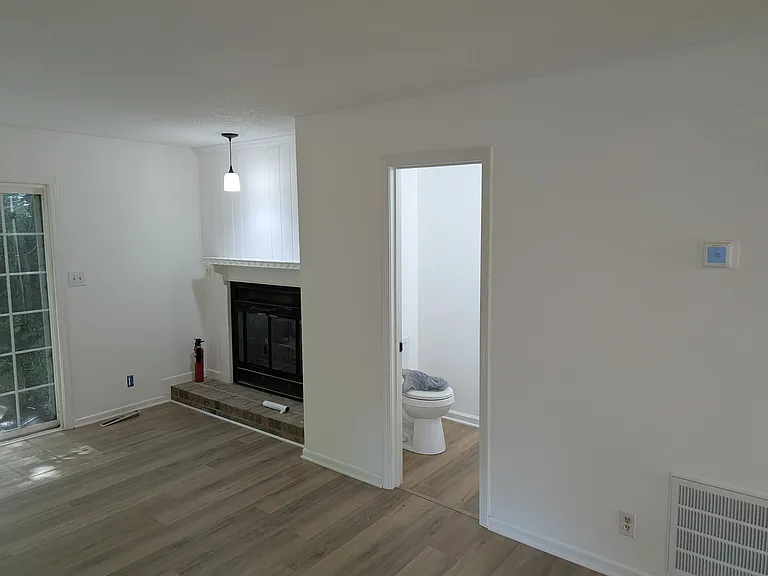 390 Micasa Dr — Photo 2