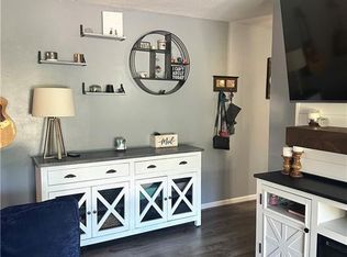 17 Balance Rock Rd APT 17, Seymour, CT 06483