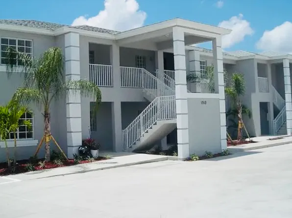 1910 Santa Barbara Blvd APT 2, Cape Coral, FL 33991