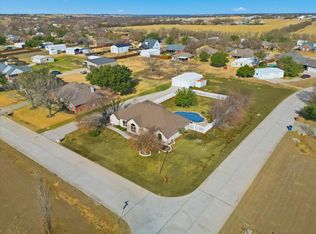 2501 Caddo Trl, Sanger, TX 76266