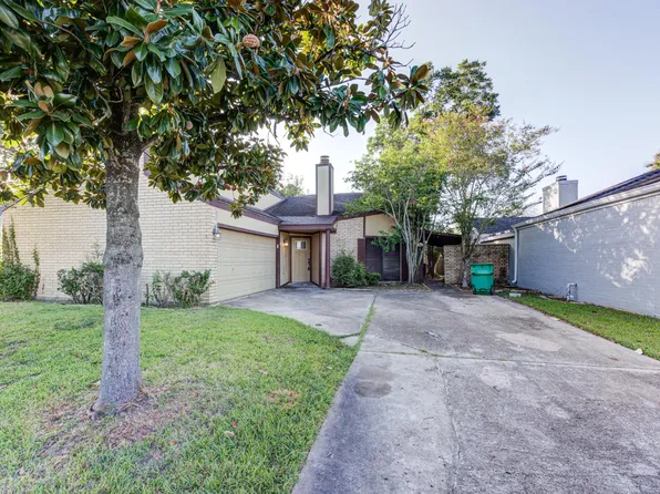 10822 Kirktown Dr, Houston, TX 77089
