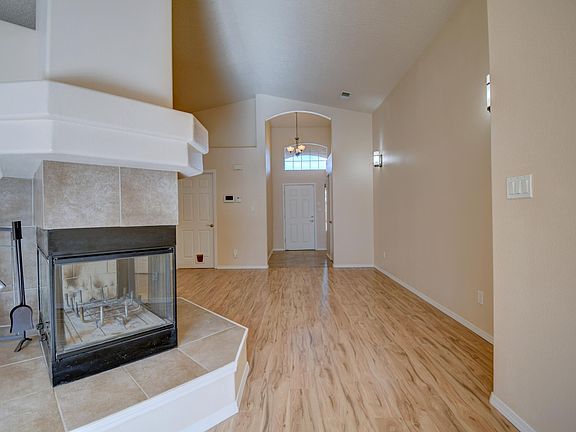 4th image of 5588 Mansfield Pl NW