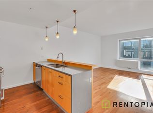 229 8th St #4E, Brooklyn, NY 11211