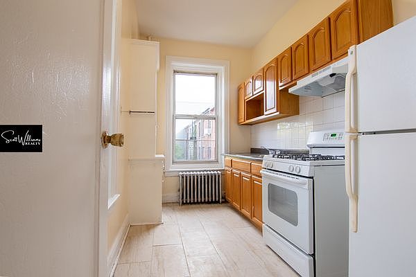 1st image of 355 Franklin Ave #7
