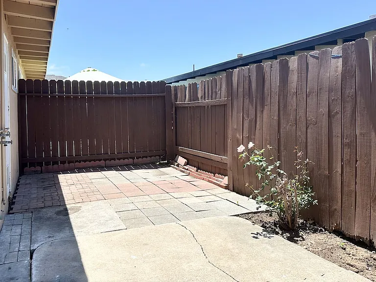Clearbrook Ln (109) — Photo 10