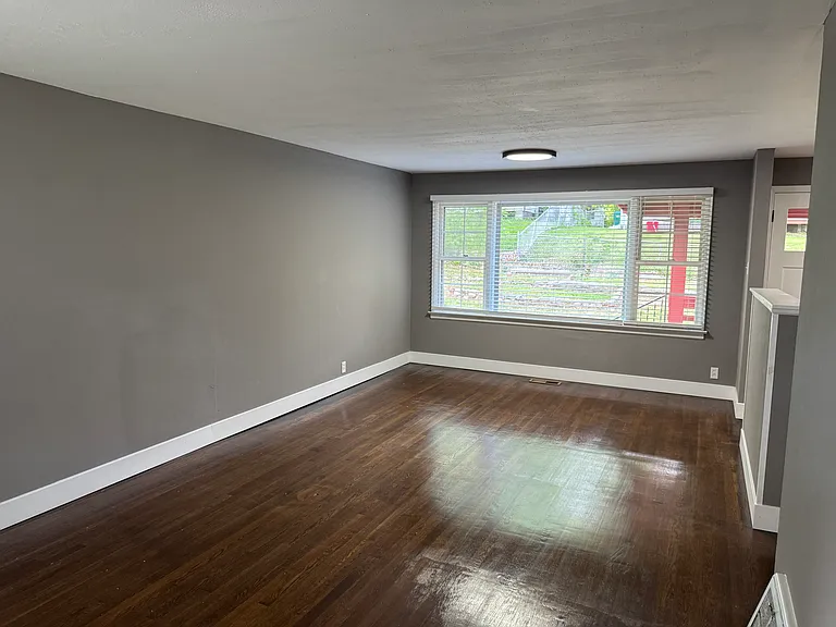 1141 Kilgore Dr — Photo 7