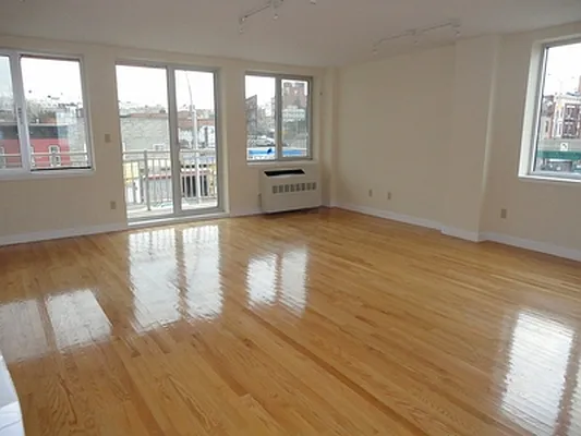 Rented by Urban Realty NYC | media 1